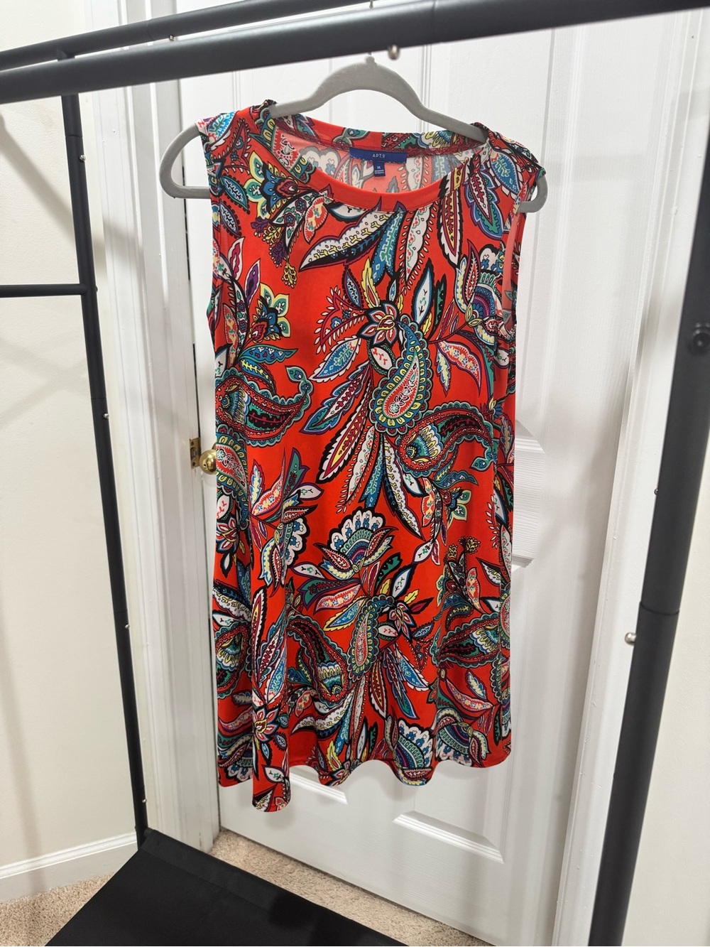 Sleeveless Paisley Print Tank Top - Orange Aline